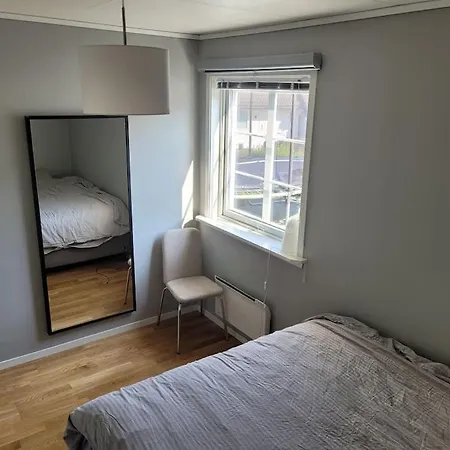 Koselig Hus Med 4 Soverom * ستافانجر