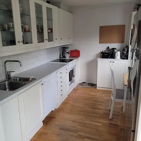Koselig Hus Med 4 Soverom بيت للعطل *