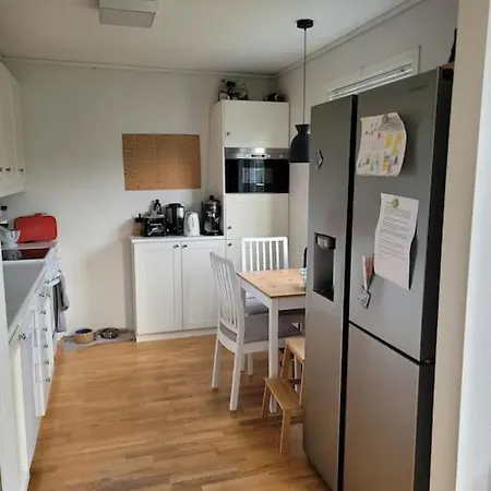 Koselig Hus Med 4 Soverom ستافانجر